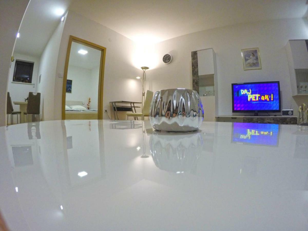 Apartmani Oletic 4* Sveti Martin Na Muri Exterior photo