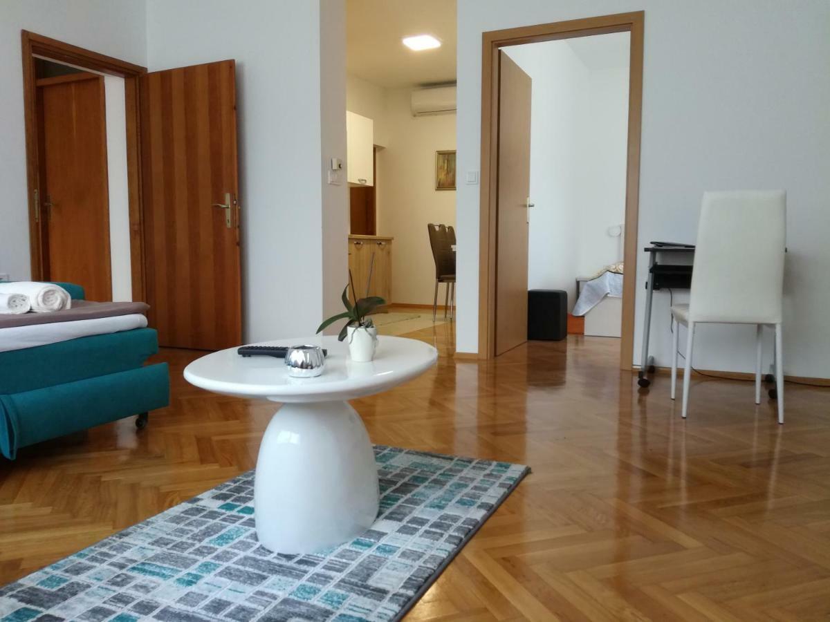 Apartmani Oletic 4* Sveti Martin Na Muri Exterior photo